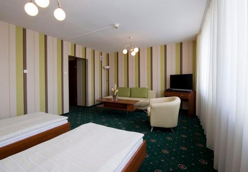 Hotel Naramowice Poznan Dış mekan fotoğraf